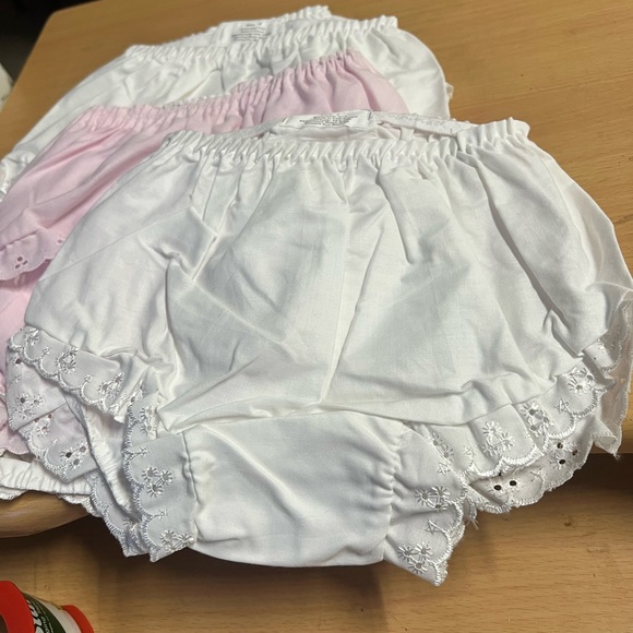 INC Double Seat Panties sz 4 White Eyelet lot of 6 - Picture 2 of 4